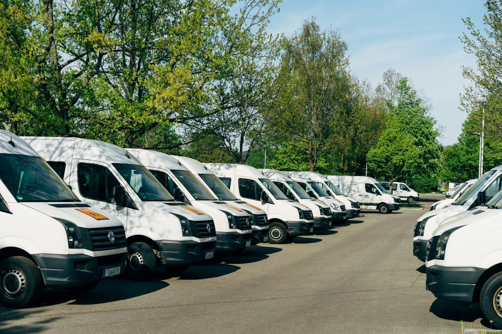 You are currently viewing Mini Bus Hire Paris: The Comfortable and Smart Way to Travel in the City