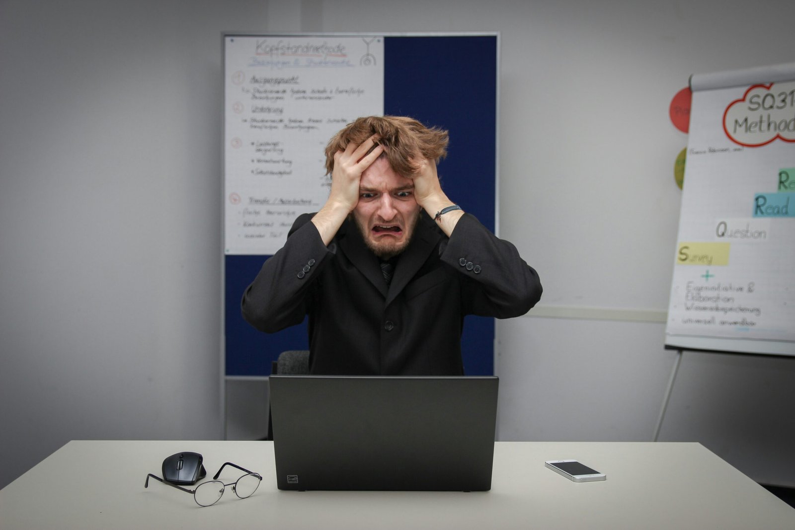 You are currently viewing Common Mistakes Travel Agents Make When Booking Europe Transfers 2026 (Avoid These Costly Errors)
