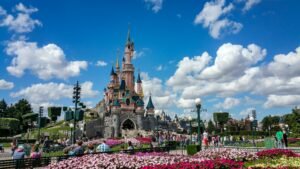 Bus hire for Disneyland Paris group travel from Paris